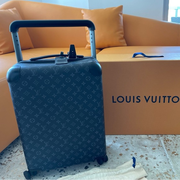 Louis Vuitton Horizon 55 Monogram Eclipse Carry On $2,800 - Picture 6 of 13